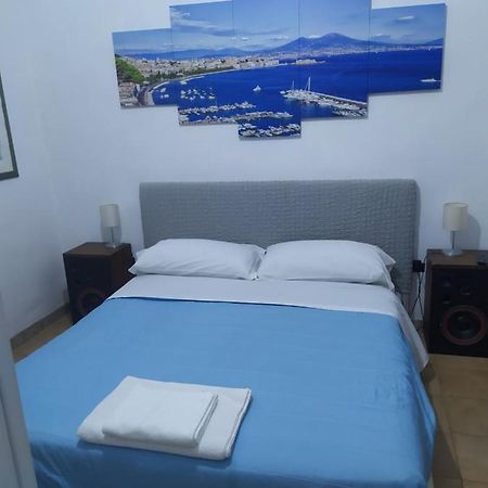 Monolocale Bed & Breakfast Napoli Ngoại thất bức ảnh