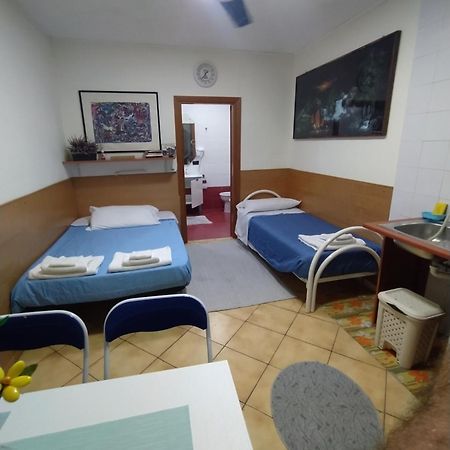 Monolocale Bed & Breakfast Napoli Ngoại thất bức ảnh