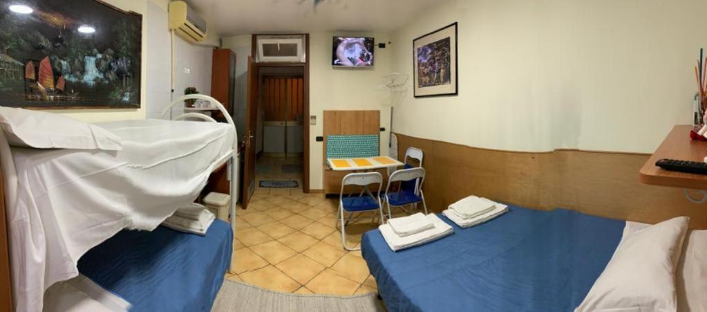 Monolocale Bed & Breakfast Napoli Ngoại thất bức ảnh